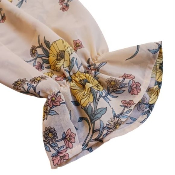❤️🛍️ Forever 21 Floral Peasant Blouse.   Size M❤️🛍️ - Picture 5 of 9